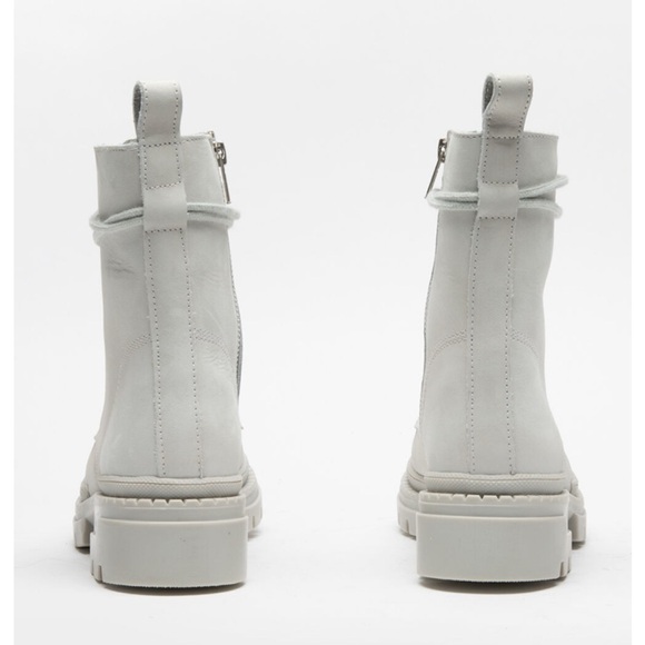 Steve Madden Jamisyn Combat Boot 🤍 - Picture 4 of 9